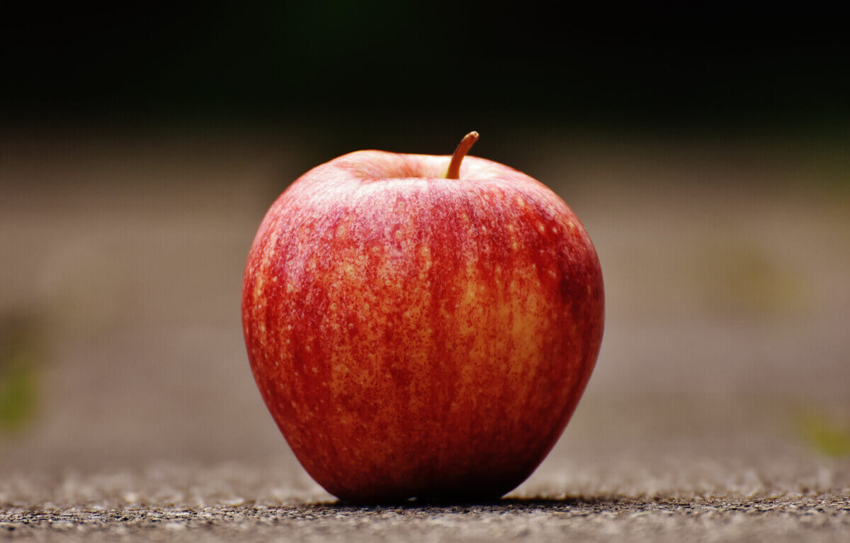 apple-blur-close-up-206959
