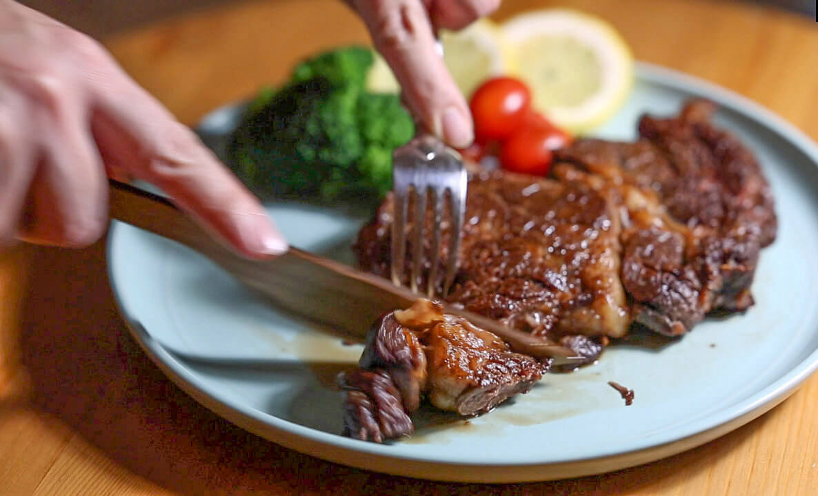 Wooden steak knife