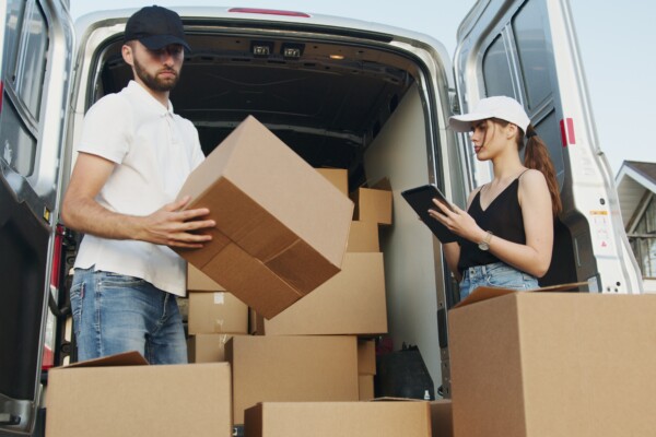 Movers moving boxes, best long distance moving companies