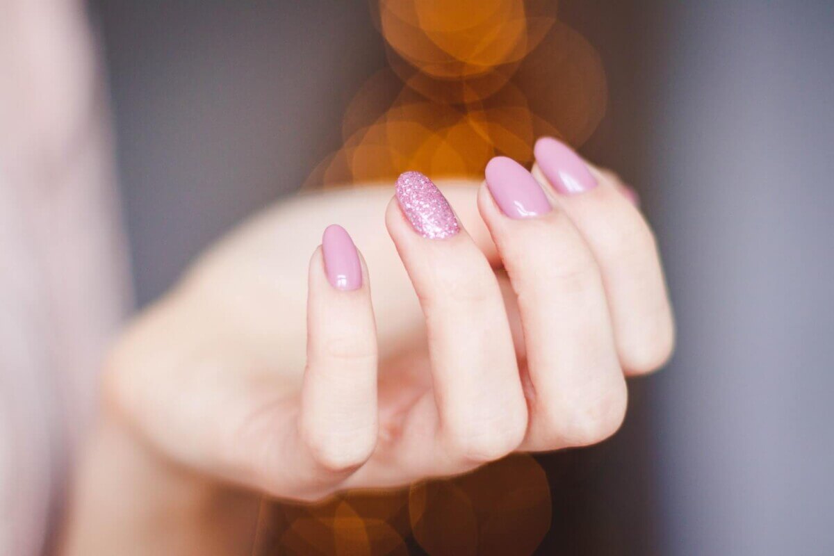 Pink press-on nails