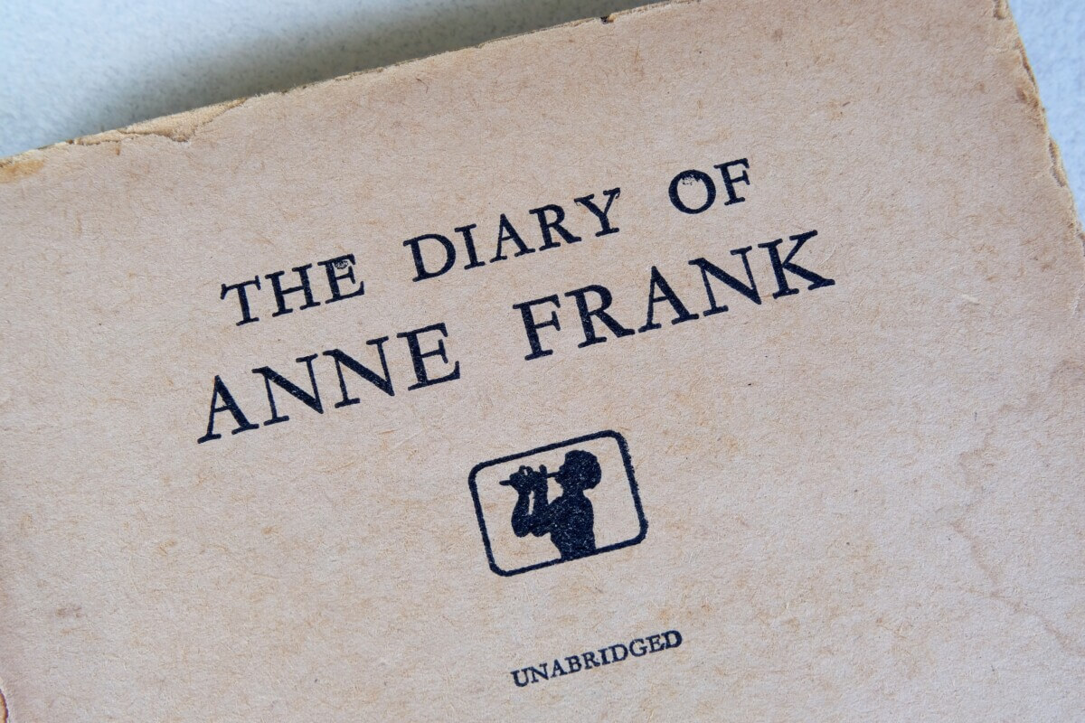 An English version of “The Diary of Anne Frank”