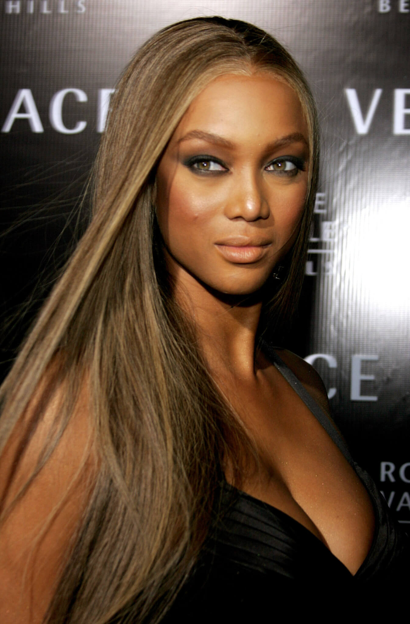 Tyra Banks attends the Rodeo Drive Walk Of Style Award 2007 