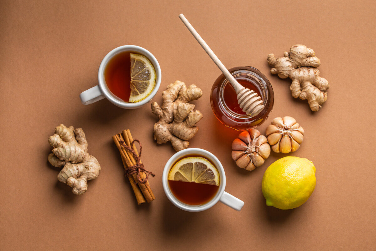 Ginger and lemon tea for detox