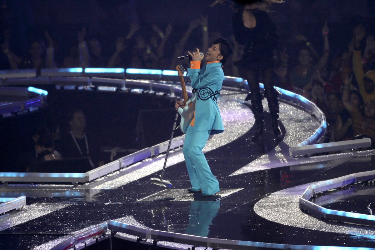 Prince performing at the 2007 Super Bowl Halftime Show